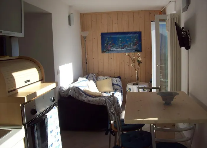 Апартаменты Casa Delle Camelie *