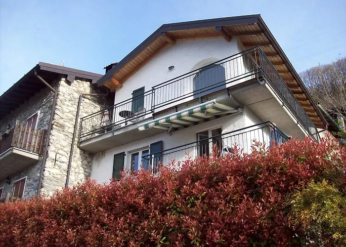 Casa Delle Camelie *