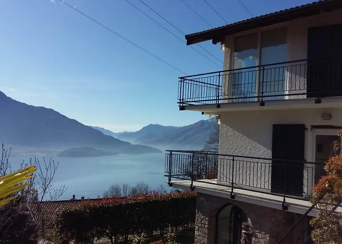 Casa Delle Camelie Apartamento Sorico