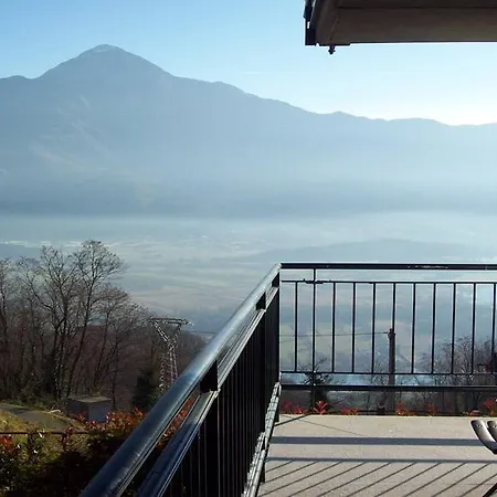 Apartment Casa Delle Camelie Sorico