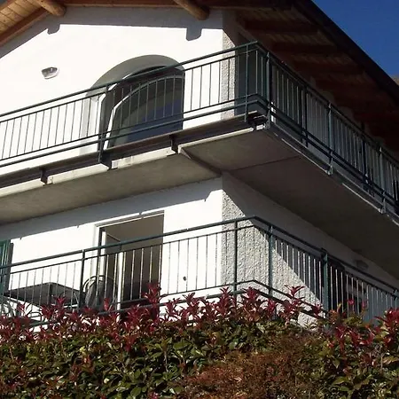 Casa Delle Camelie *