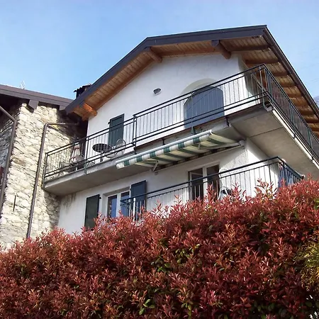 Casa Delle Camelie *