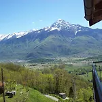 Apartment Casa Delle Camelie Sorico